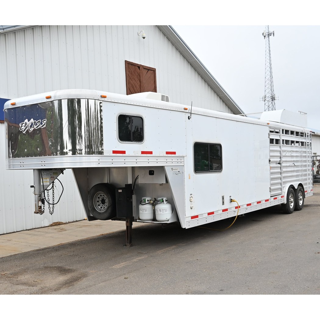 2015 Exiss Stock Combo 8' Living Quarter Horse Trailer