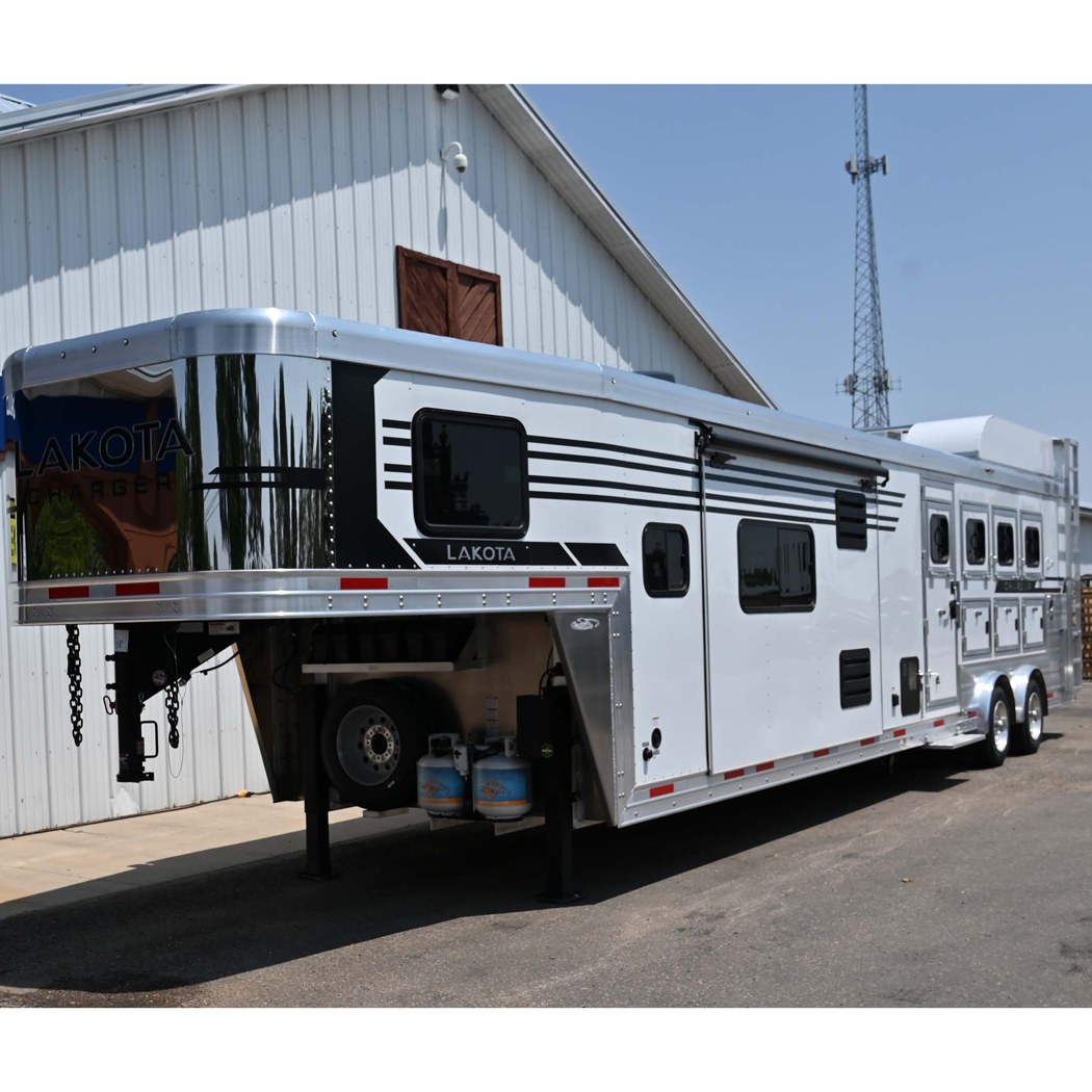 2027 Lakota Charger 4 Horse Trailer with 16' LQ, Spread Axle