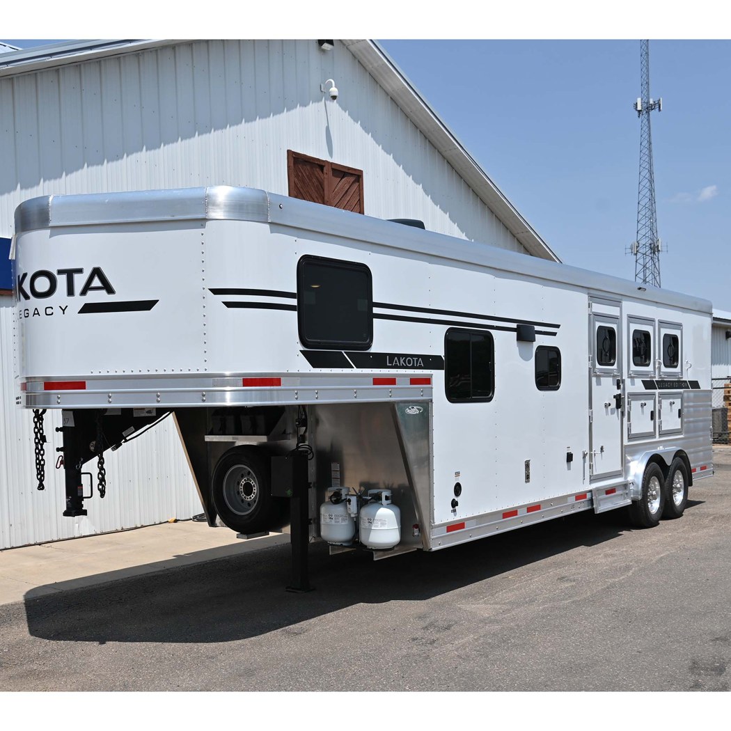 SALE PENDING! 2027 Lakota Legacy 3 Horse Trailer with 9' Living Quarter